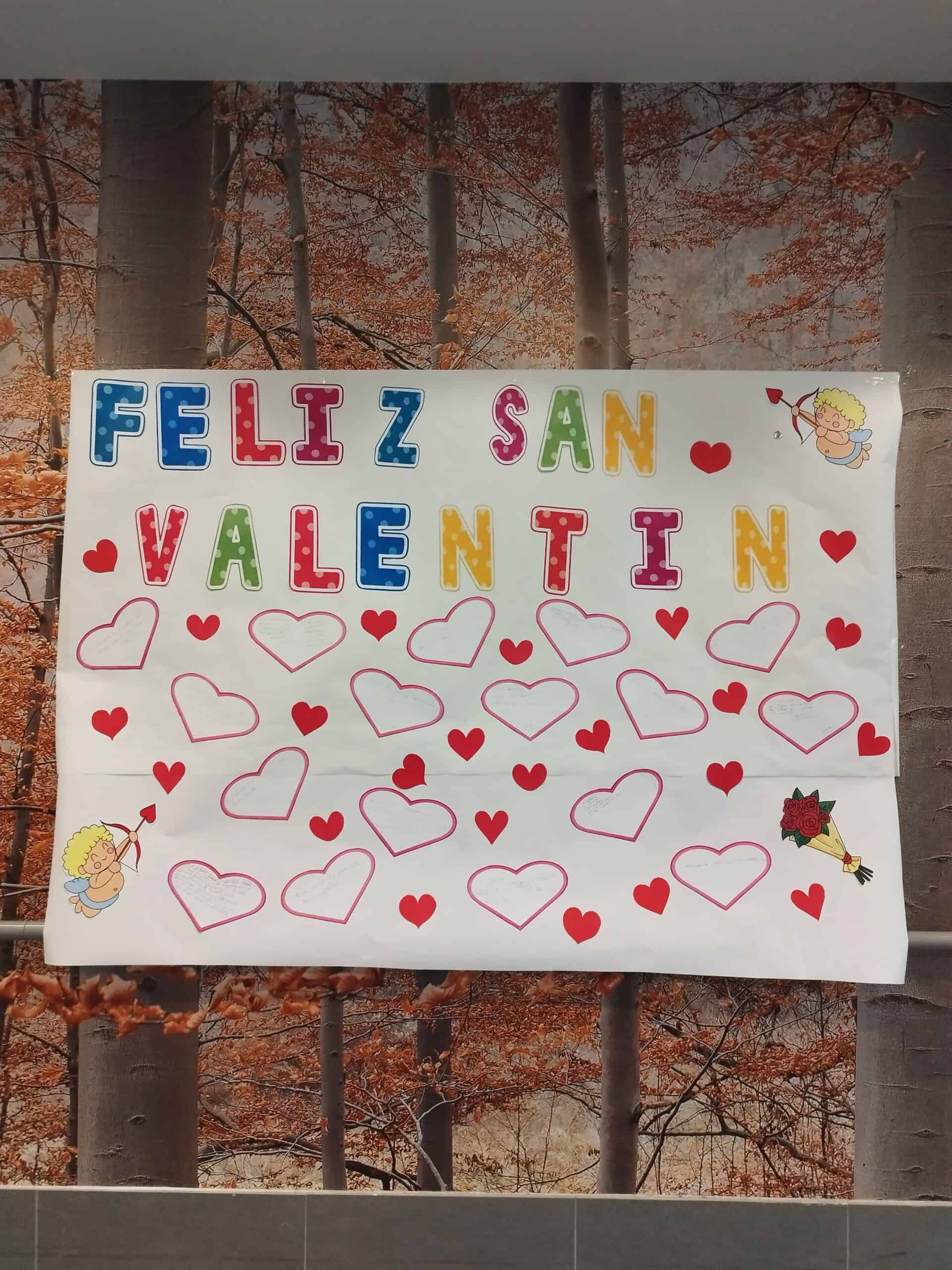 Muro decorado con motivos de San Valentín en Madrid-Edalia