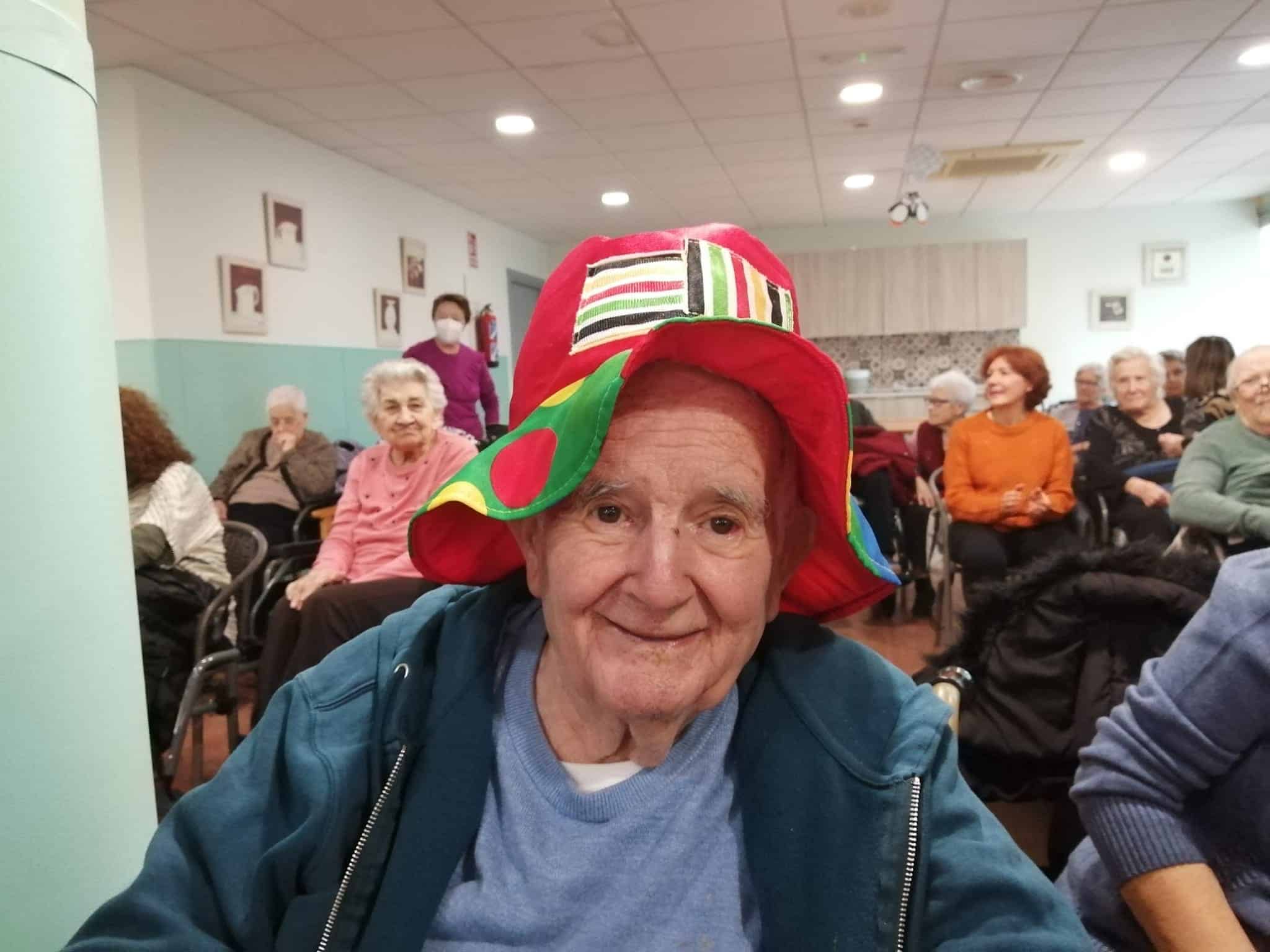 Residente disfrazado en Sant Boi Benviure