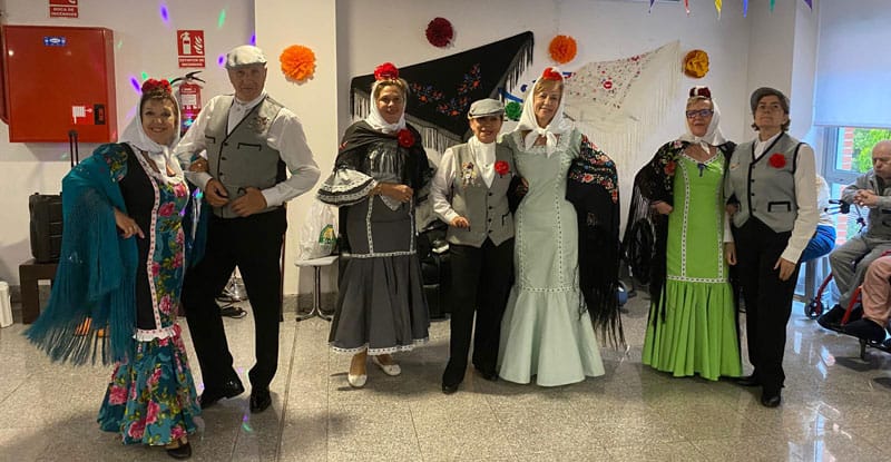 Grupo de chotis visita la residencia Torrejón-Edalia