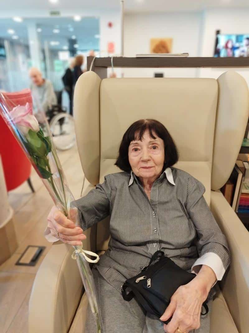Residente celebra su cumpleaños con una rosa