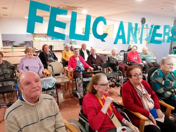 El comedor siempre está al completo durante las celebraciones de cumpleaños