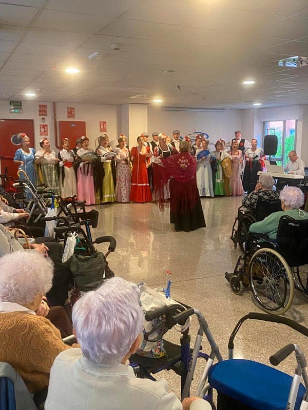 Actuación de sevillanas en Torrejón-Edalia