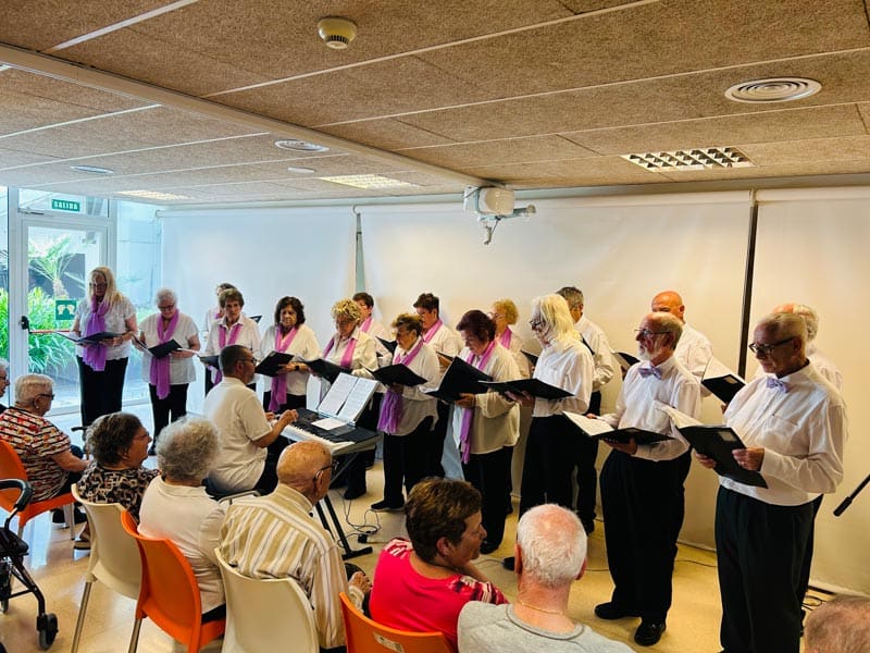 Visita del coro de música