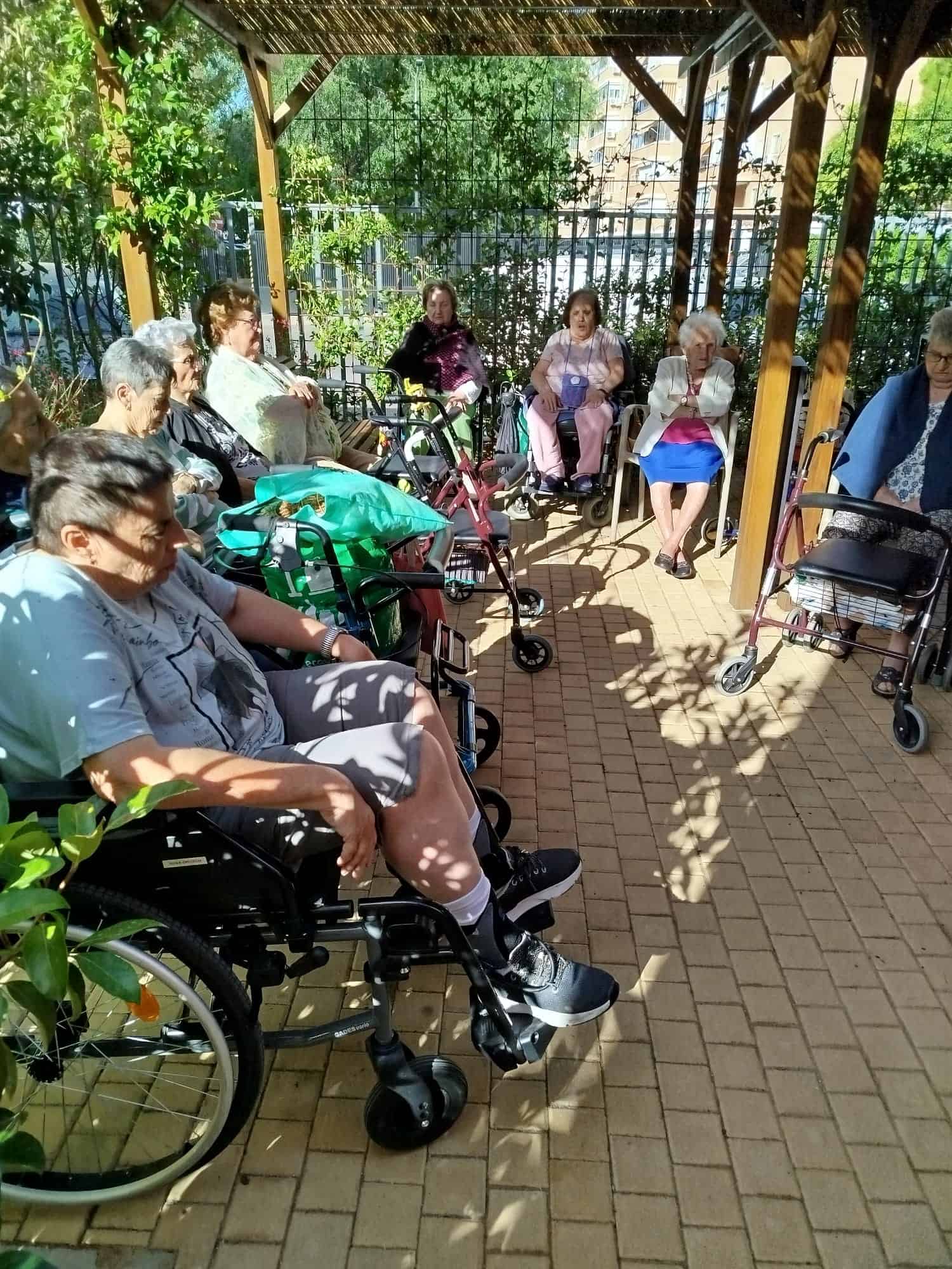 Sesión de relajación en el jardín