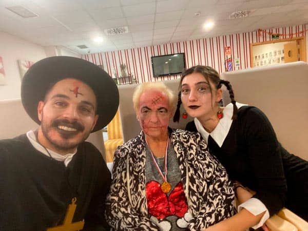 Más disfraces en la tarde de Halloween