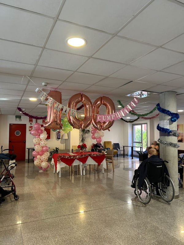Una residente cumple 100 años