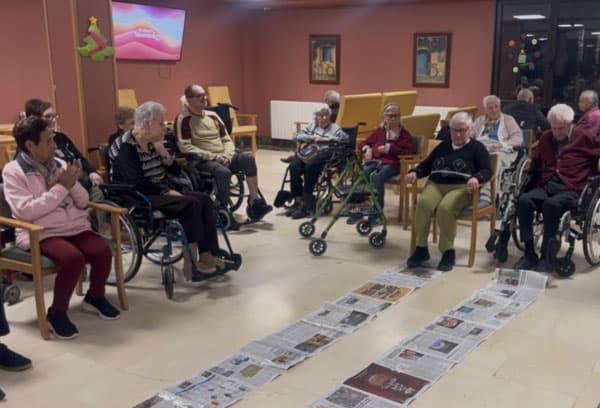 Los residentes durante una actividad