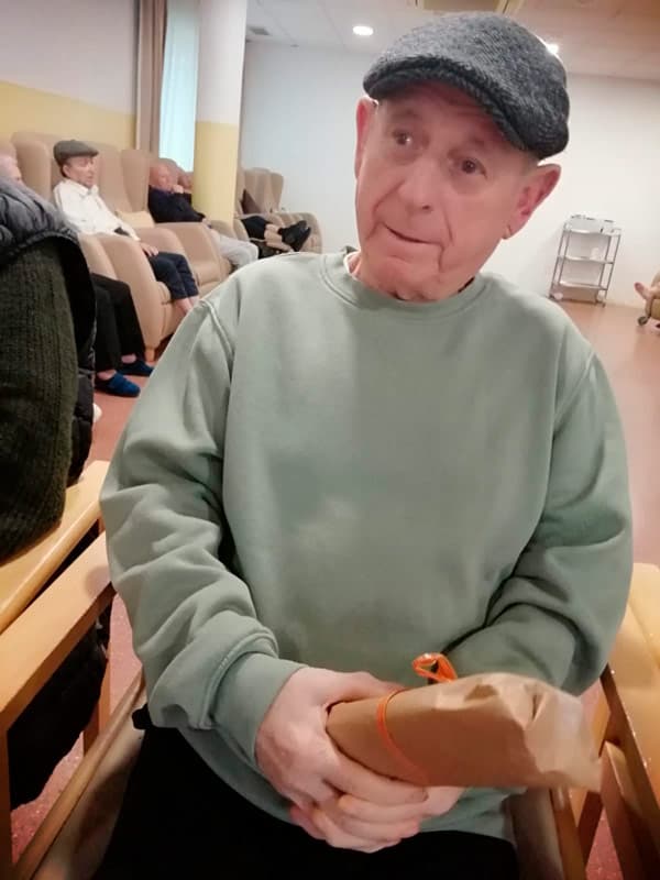 Otro residente que cumplió años en febrero