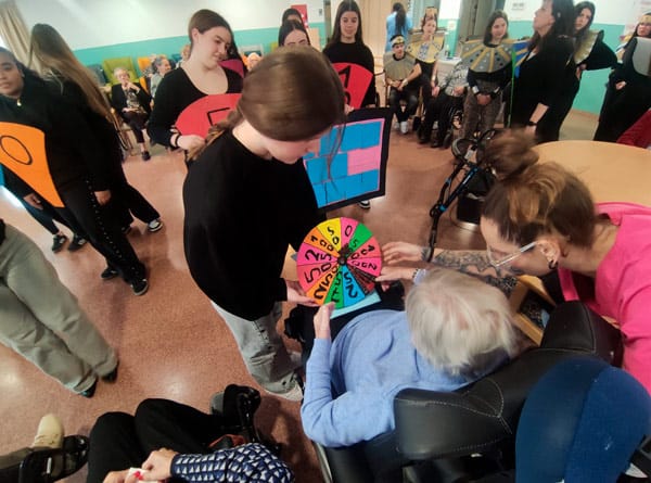 Juego de la ruleta durante el Carnaval