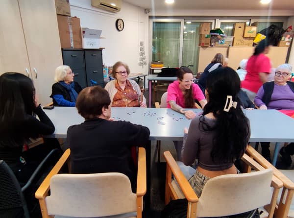 Visita intergeneracional a Benviure