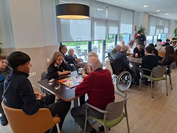 Torneo de juegos de mesa en el comedor
